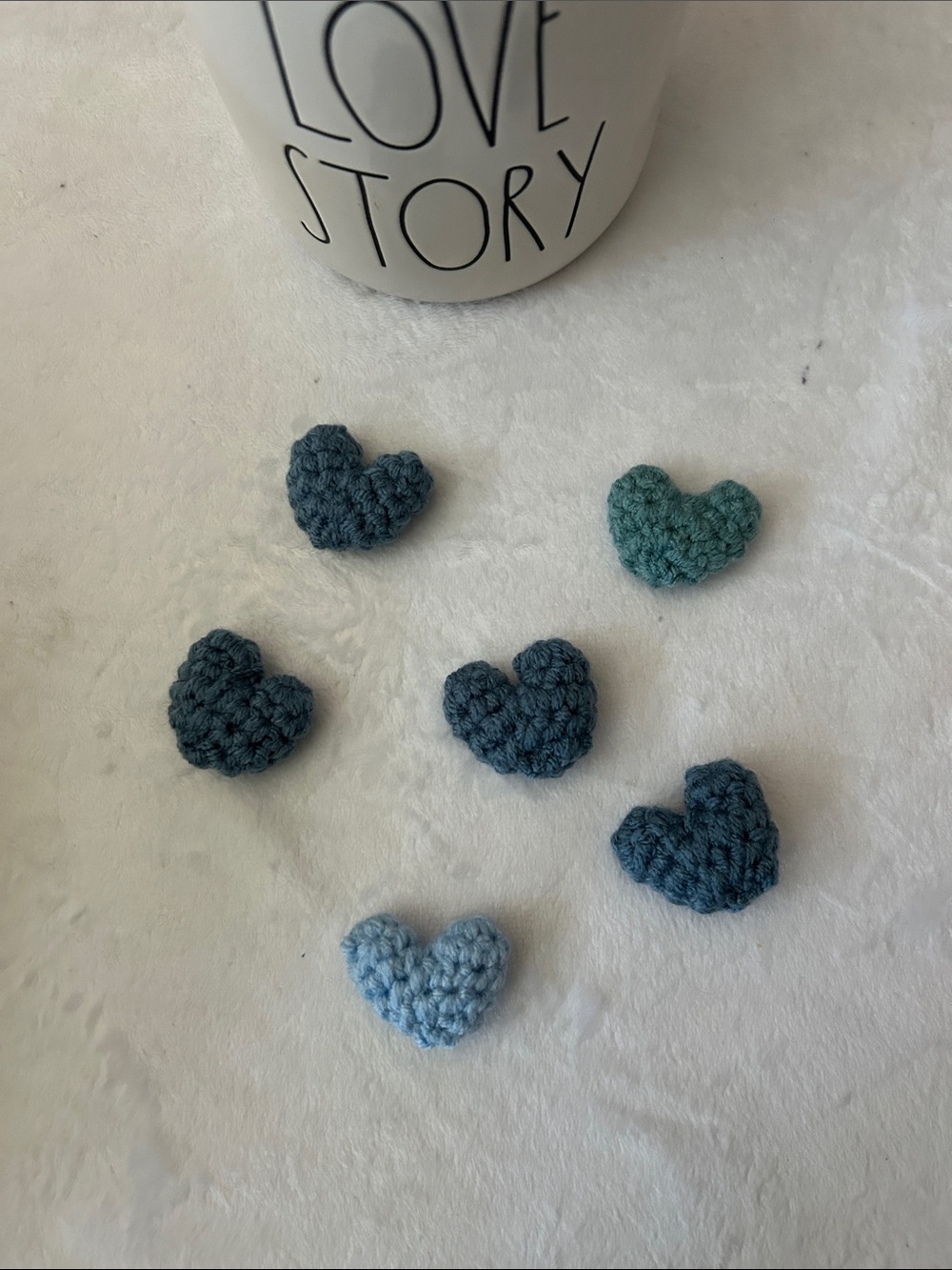 12 Pocket Hearts set- handcrafted crochet - Picture 2 of 2